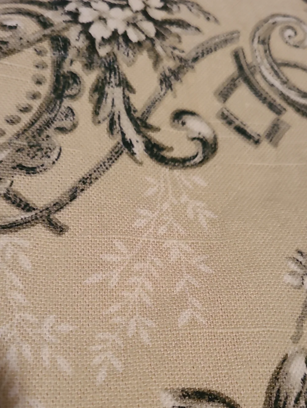 Fabric Upolstry Drapery Toile Scrolling Damask Sewing Crafts 3 Yards Cream Taupe